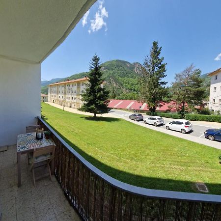 Apartamento Cremallera Ribes De Freser Exteriér fotografie